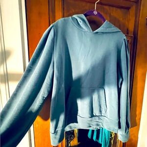 Lauren Conrad soft blue-gray pleated shoulder super soft sweatshirt sz xL